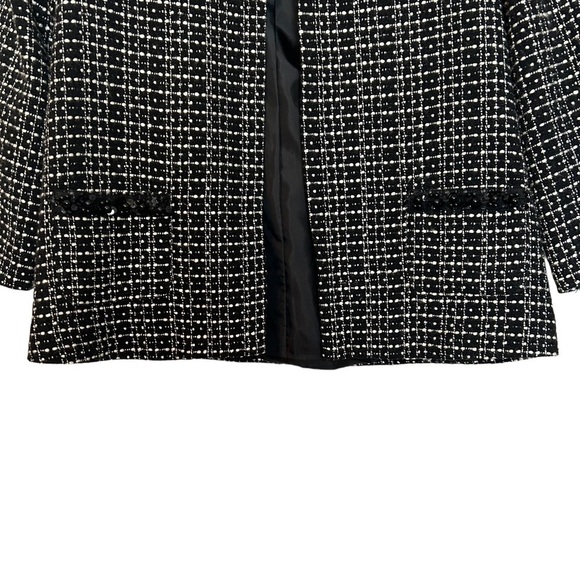 Fenn Wright Manson Black/White Tweed Open Front Blazer w/Beaded & Sequin Accent - Picture 2 of 12